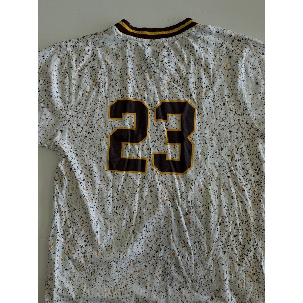 Evolution in Design Large King LeBron James‎ #23 Cleveland - Picture 6 of 6